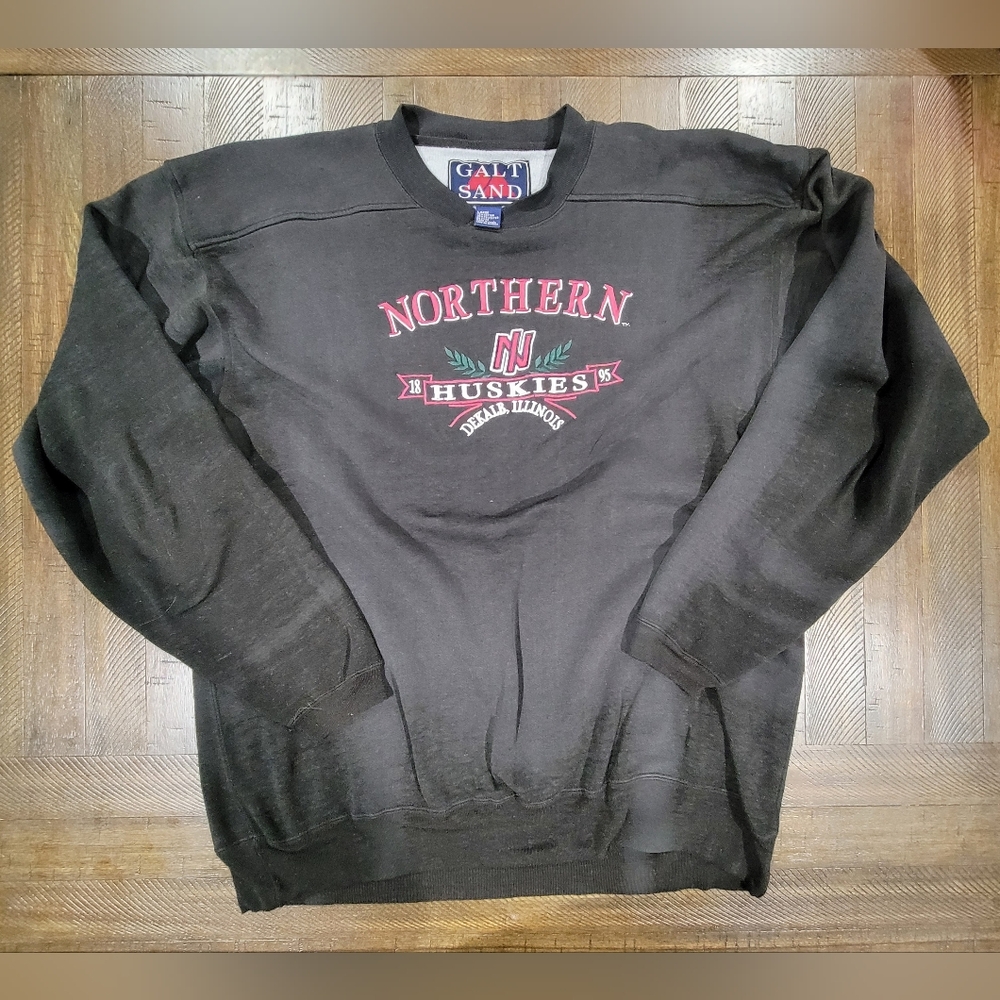 Northern Huskies Vintage Adult Large Black Sweater